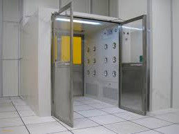 1.2mm Độ dày Cleanroom Air Shower với 24 vòi phun thép không gỉ trên hai mặt và slaying sơn bề mặt kết thúc